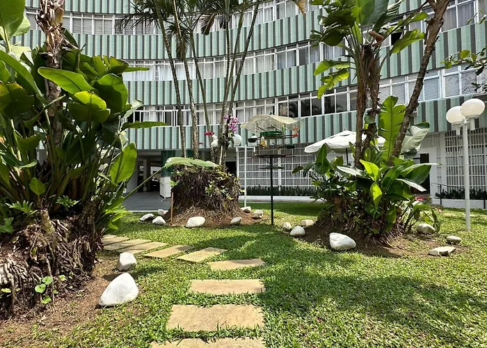 Apartamento Pintangueiras - Pé na Areia com Serviço de Praia Guarujá